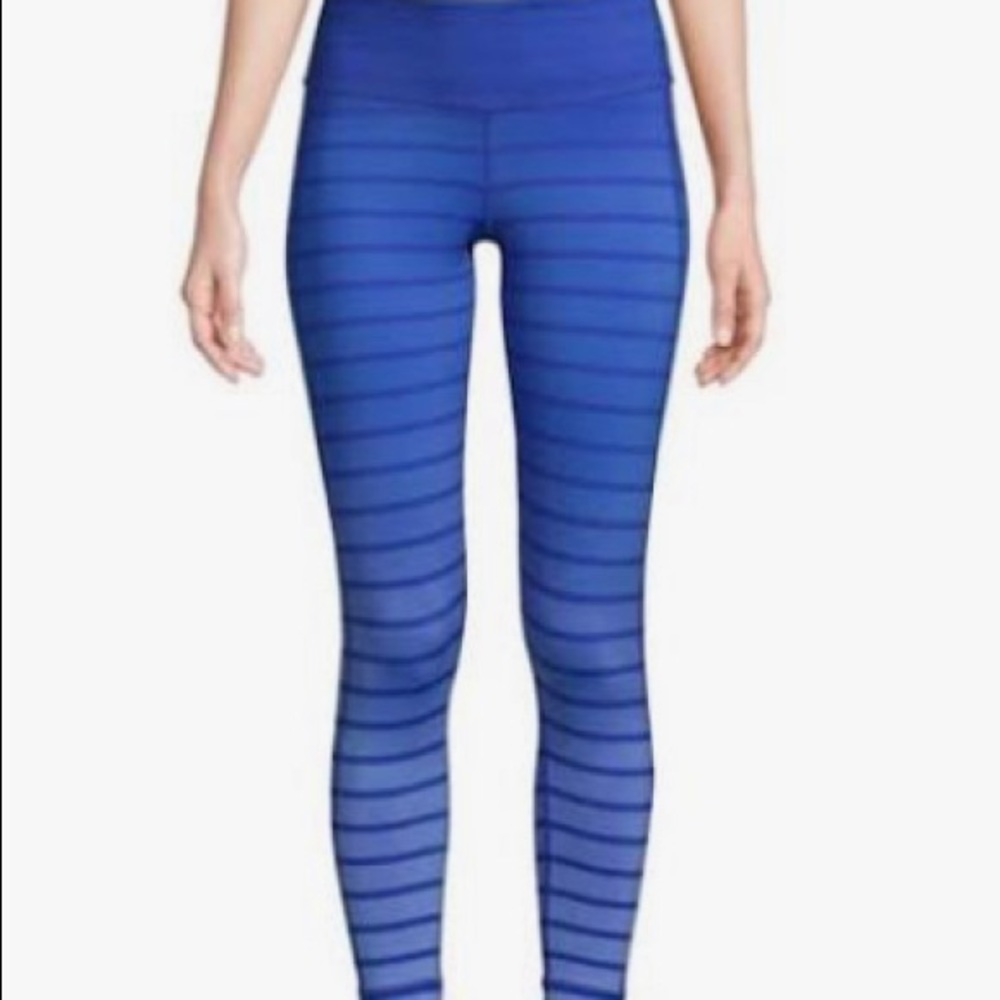 Vineyard Vines M Performance Cropped Tight
